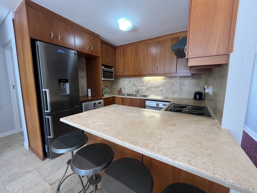 To Let 2 Bedroom Property for Rent in Sea Point Western Cape